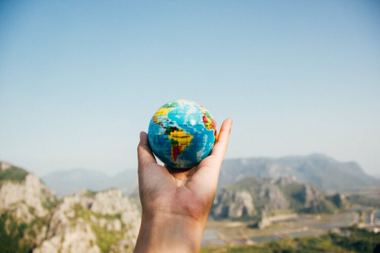 Turismo consciente: como viajar sem deixar pegadas negativas
